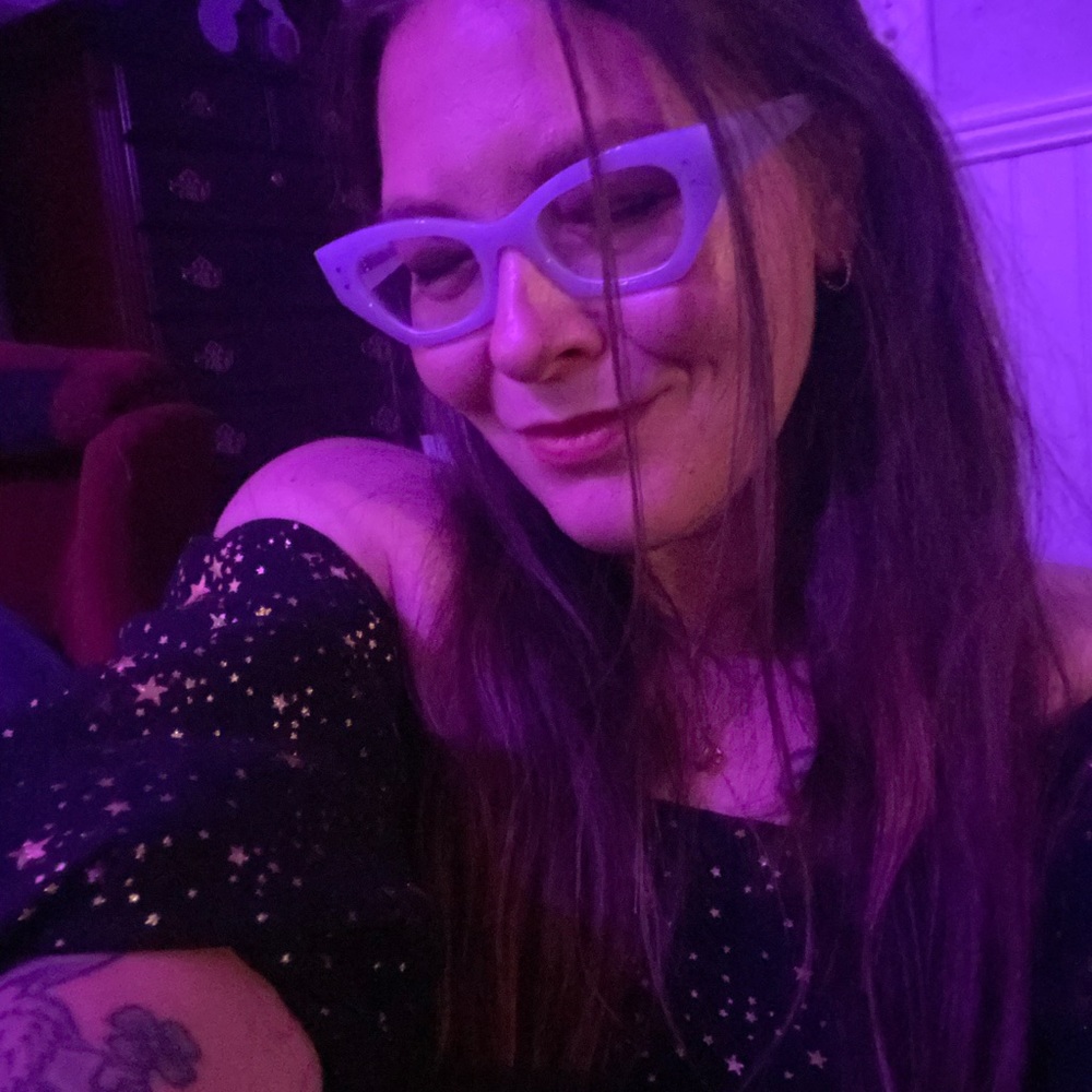 Meet your Posher, Claire